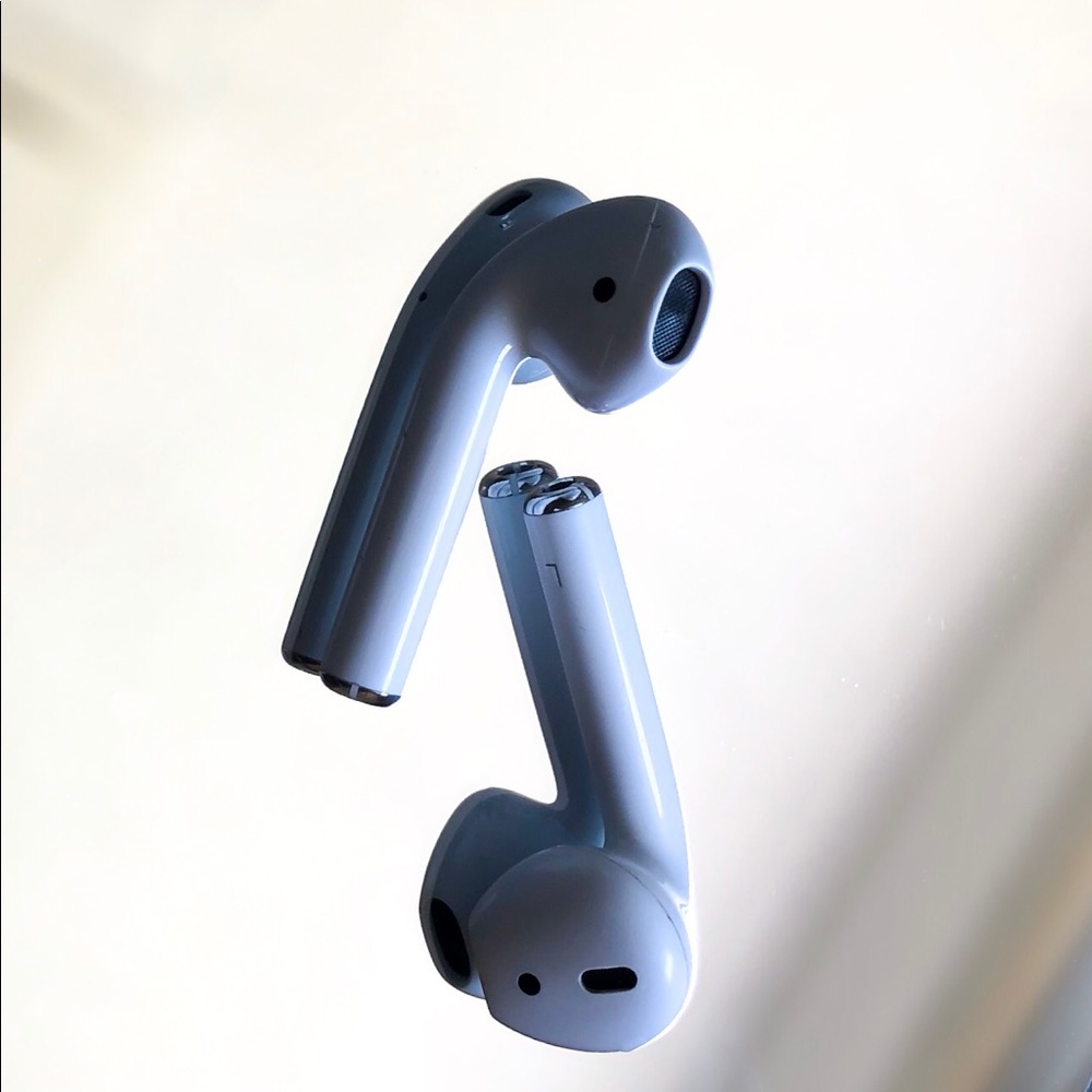 Apple AirPods